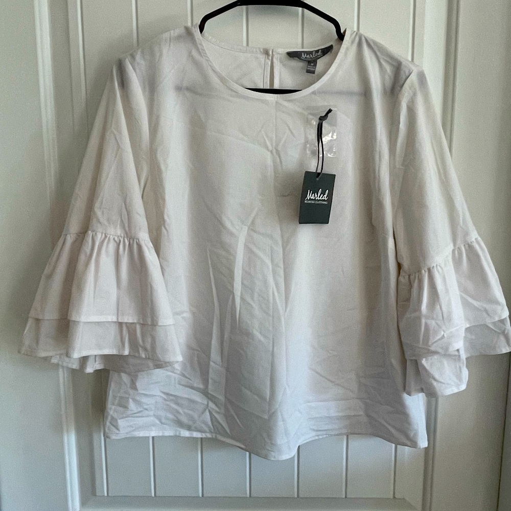 Marled top with exaggerated sleeves